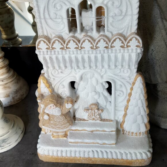 NEW! EXQUISITE MASSIVE 18" TALL FROSTED Gingerbread HOUSE - Picture 5 of 8